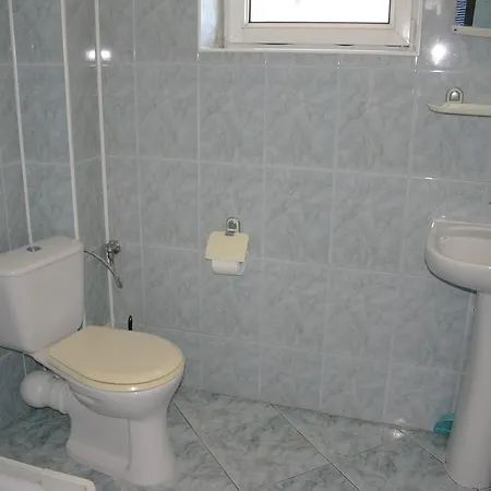 Guest house Opal